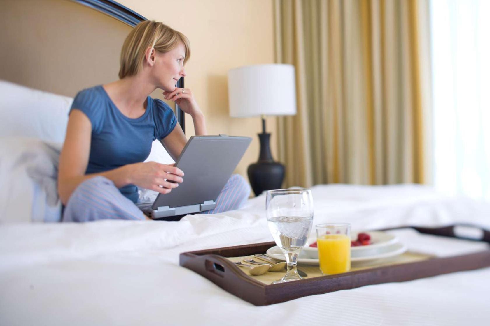 Doubletree By Hilton Holland Hotel Buitenkant foto